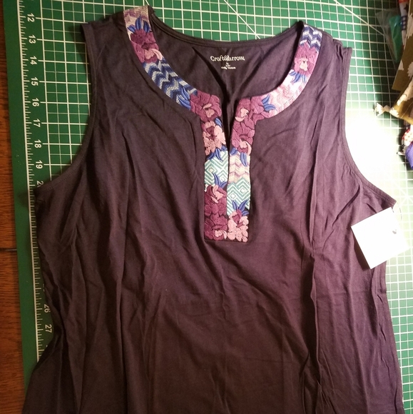 Croft & Barrow Sleeveless Deep Blue Embroidery XL - Picture 1 of 2